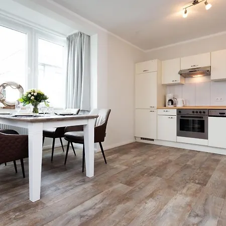 Strandnahe Fewo Mit Balkon, Residenz Bel Vital Wohnung 18, Binz Apartman Binz